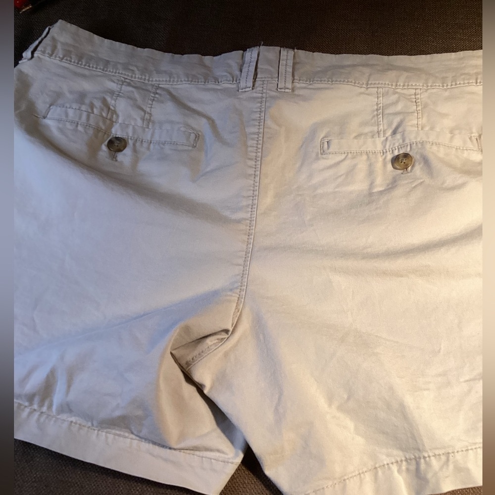 OLD NAVY CREAM SHORT SIZE 14 - Picture 7 of 15